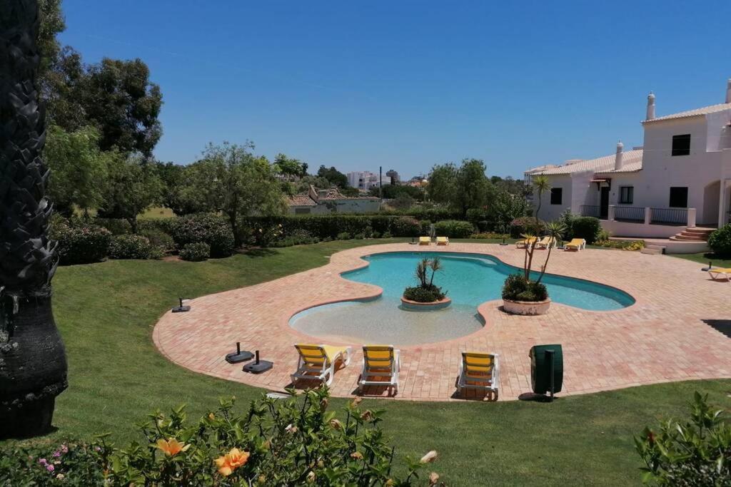 Luxury Modern T2 Ocean View - Free Parking - Pool Leilighet Alvor Eksteriør bilde