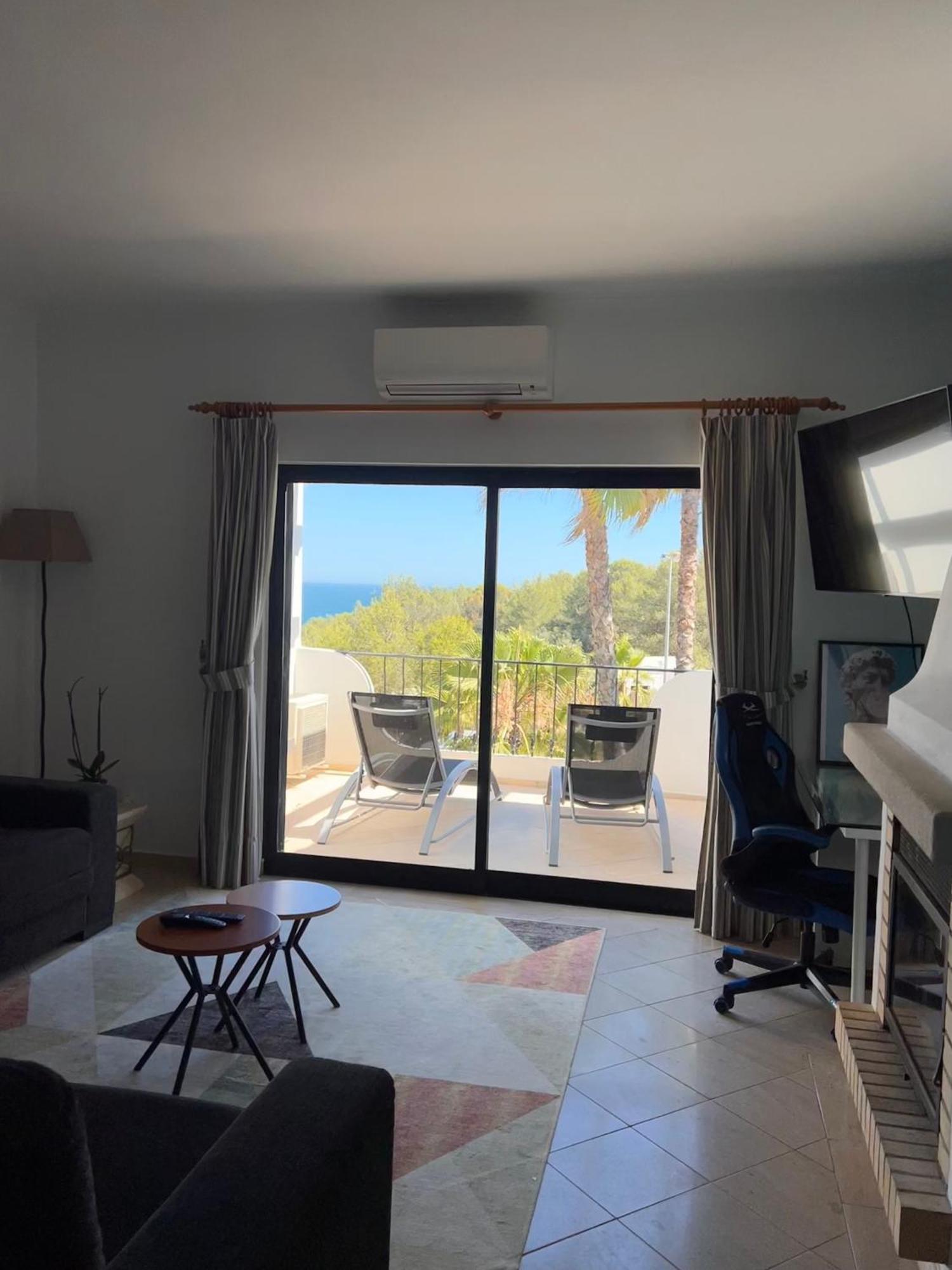 Luxury Modern T2 Ocean View - Free Parking - Pool Leilighet Alvor Eksteriør bilde